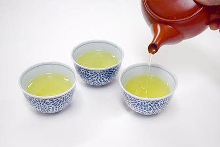 均等に注ぎ分ける